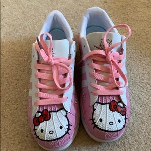 Hello kitty shoes